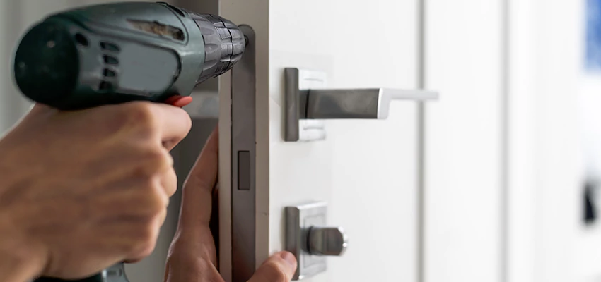 Locksmith For Lock Replacement Near Me in Carson, CA
