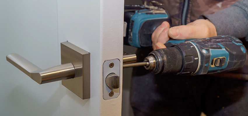 Broken Door Handle Lock Repair in Carson, California