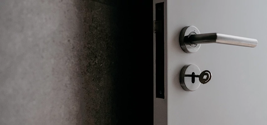 Front Door Handle Repair And Installation in Carson, CA